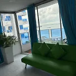 Hermoso apartamento con vista al mar