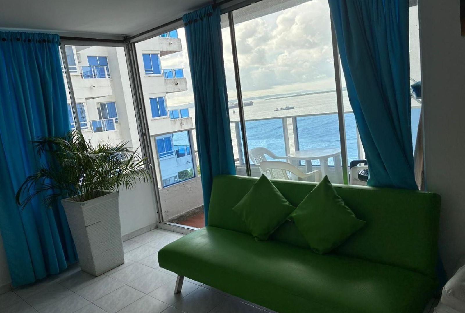 Hermoso Con Vista Al Mar *