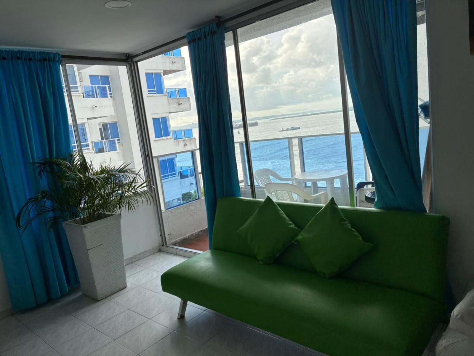 Hermoso Con Vista Al Mar *