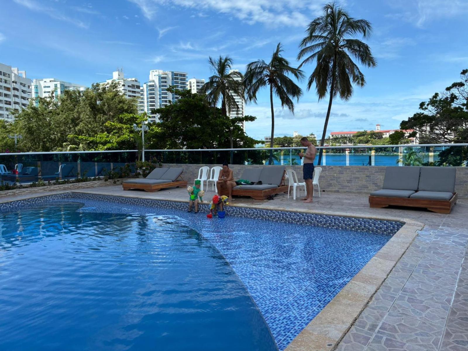 Hermoso Con Vista Al Mar Apartamento *